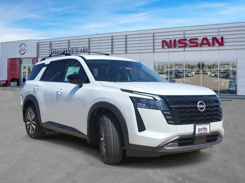 New 2026 Nissan Pathfinder SL w/ Cargo Package FWD image 3