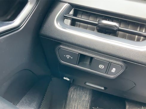 Used 2025 Kia K4 EX image 28
