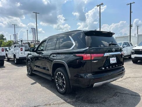 Used 2023 Toyota Sequoia Limited RWD image 5