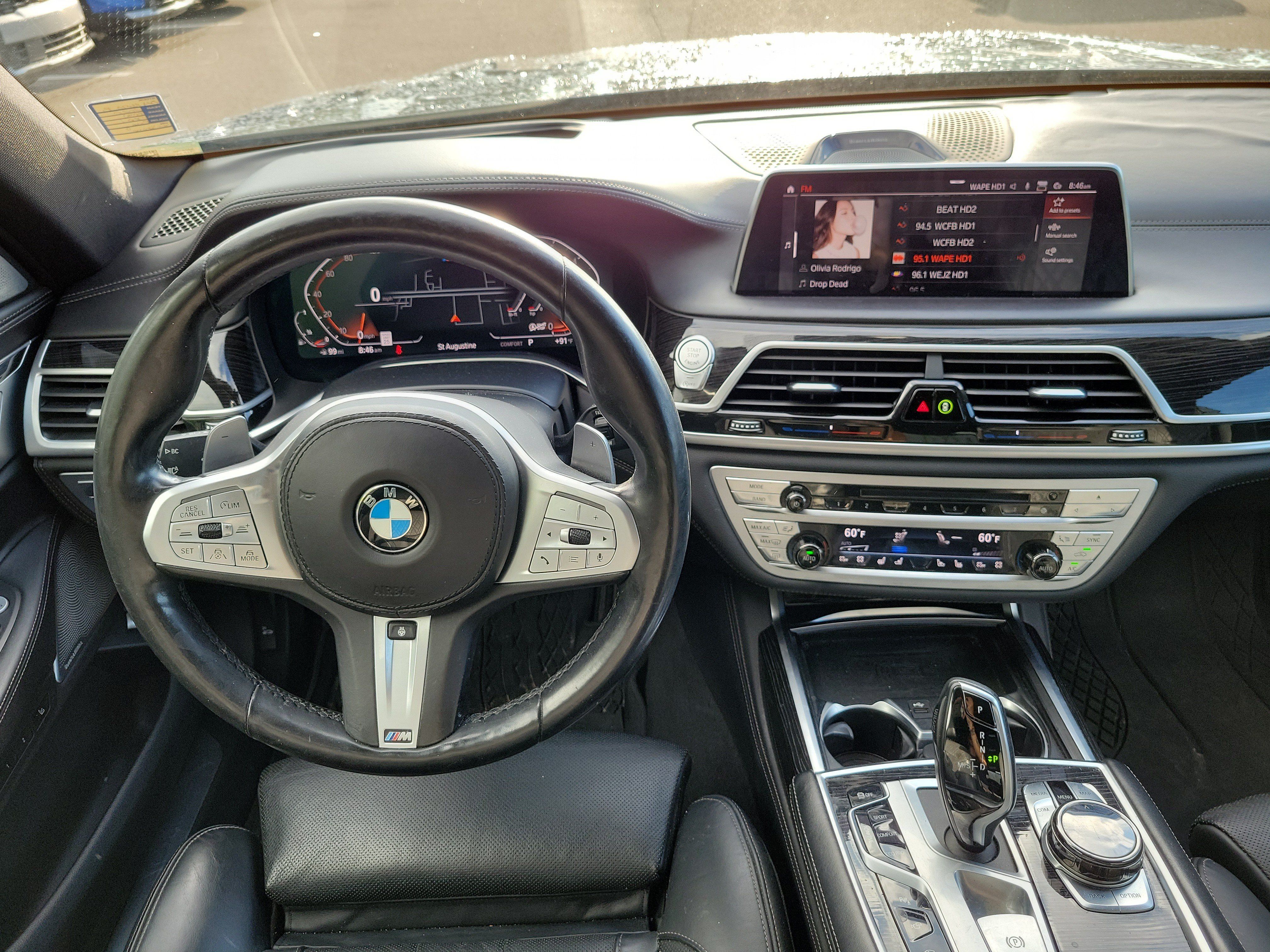 Used 2020 BMW 750i xDrive w/ Executive Package AWD/4WD image 19