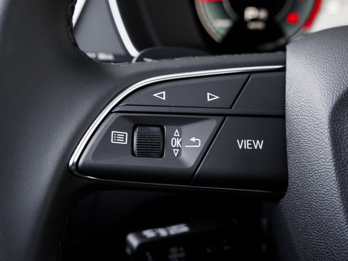 Certified 2025 Audi Q5 2.0T Premium Plus w/ Premium Plus Package image 16