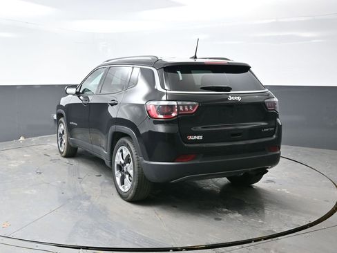 Used 2019 Jeep Compass Limited image 11