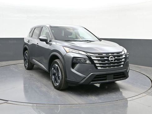Used 2025 Nissan Rogue SV AWD/4WD image 22