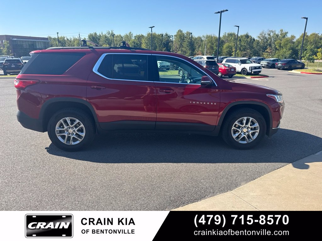Used 2020 Chevrolet Traverse LT FWD image 5