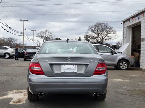 Used 2013 Mercedes-Benz C 300 4MATIC Sedan image 4
