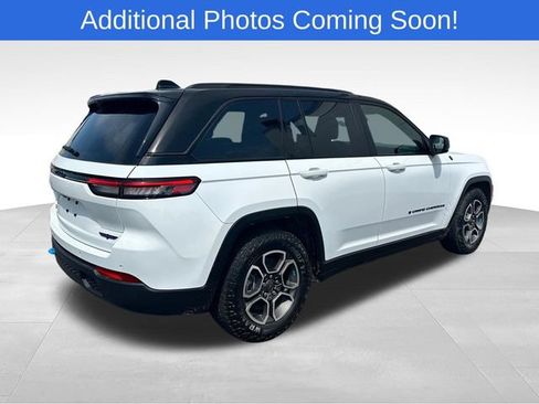 Used 2024 Jeep Grand Cherokee Trailhawk AWD/4WD image 8