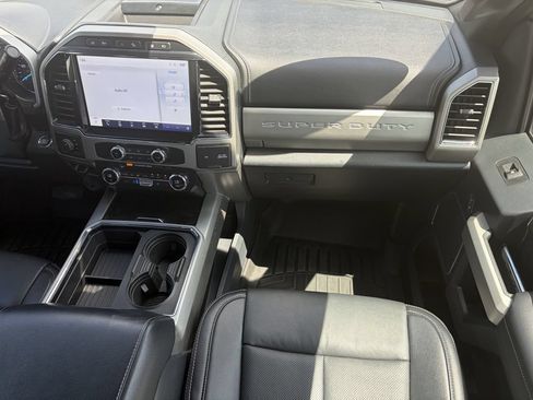 Used 2022 Ford F250 Lariat w/ Tremor Off-Road Package AWD/4WD image 17
