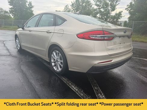Used 2019 Ford Fusion SE FWD image 8