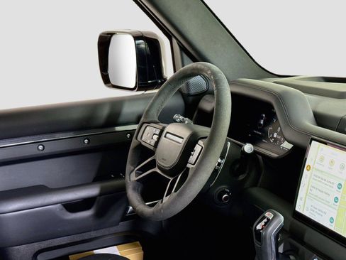 Used 2024 Land Rover Defender 110 Carpathian Edition AWD/4WD image 32