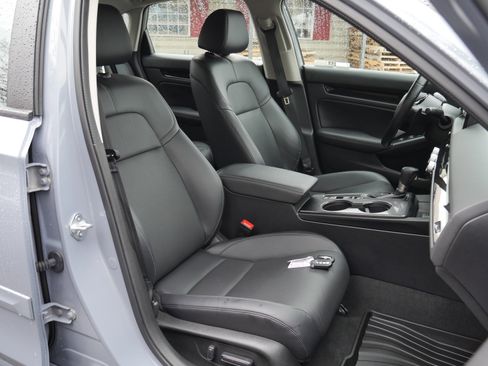 Used 2023 Honda Civic Touring image 23