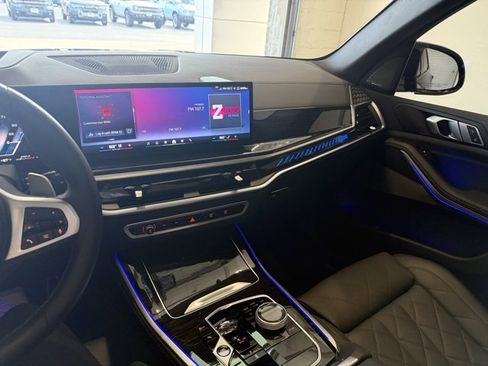 Used 2025 BMW X5 M60i w/ Executive Package image 25