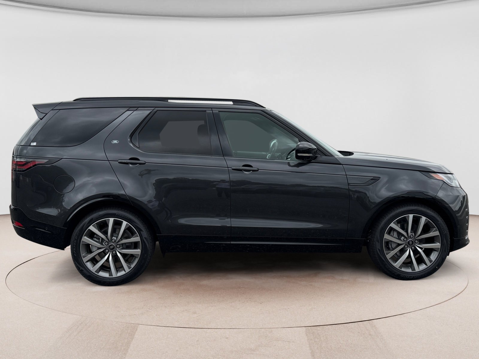 New 2026 Land Rover Discovery Dynamic SE AWD/4WD image 6
