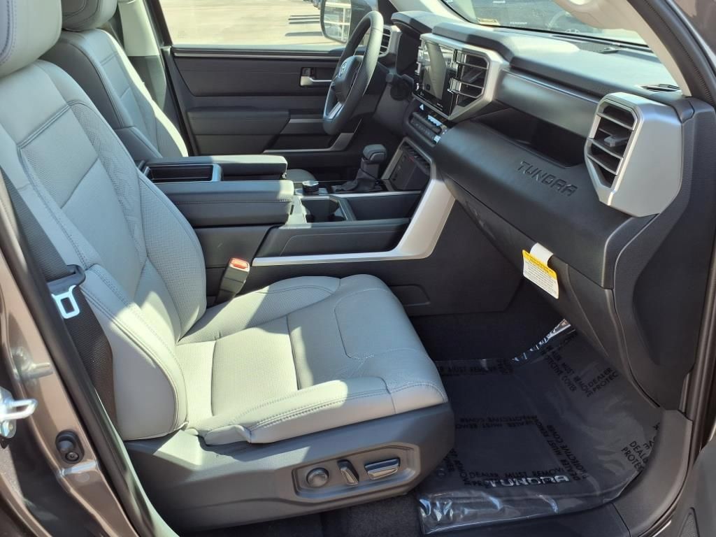 New 2024 Toyota Tundra SR5 w/ TRD Off-Road Premium Package RWD image 21