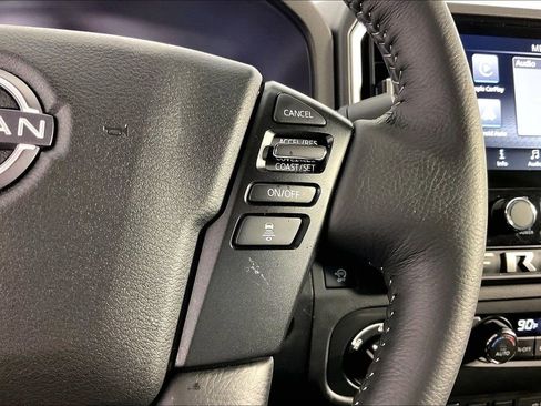 Certified 2025 Nissan Frontier SV w/ SV Convenience Package image 28