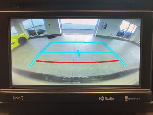 Used 2017 Toyota Tacoma SR5 image 19