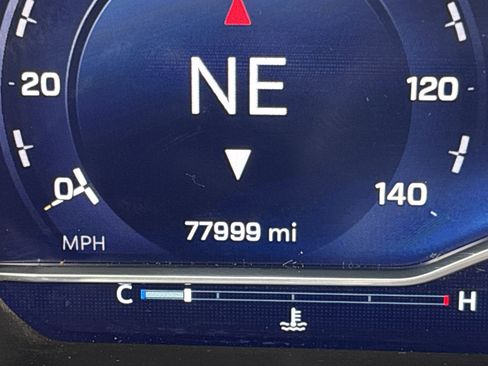 Used 2023 Chevrolet Silverado 1500 LT image 21