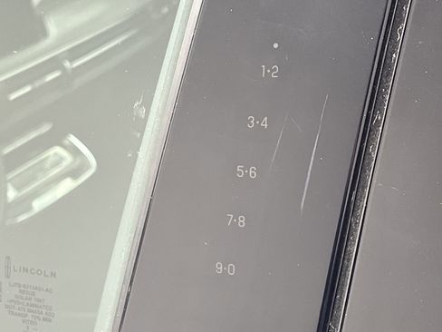 Used 2024 Lincoln Corsair Reserve w/ Equipment Group 201A image 8