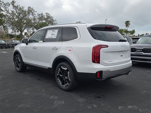 New 2025 Kia Telluride S image 6