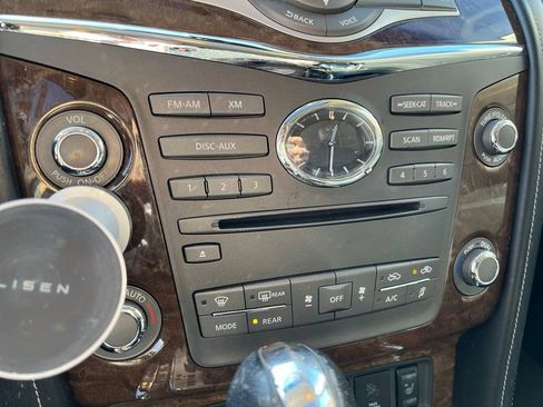 Used 2017 INFINITI QX80 Base image 26