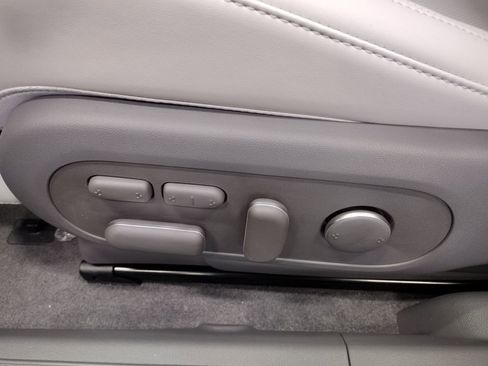 New 2026 Hyundai Ioniq 5 Limited image 24