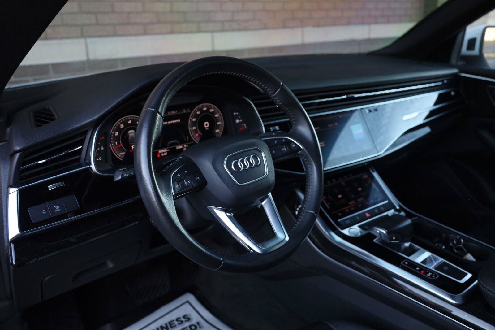 Used 2019 Audi Q8 Premium w/ Convenience Package AWD/4WD image 16