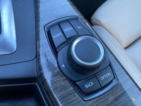 Used 2016 BMW M235i xDrive Convertible image 32