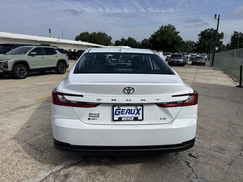 Used 2025 Toyota Camry LE FWD image 11