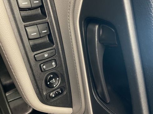 Used 2019 Honda Odyssey EX image 17