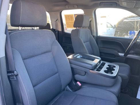 Used 2018 Chevrolet Silverado 1500 LT image 26