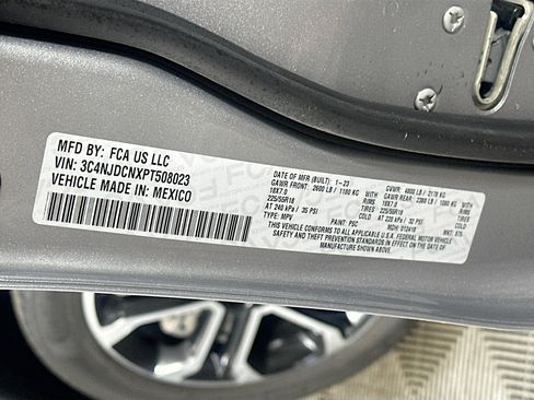 Used 2023 Jeep Compass Limited AWD/4WD image 12