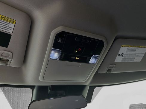 Used 2022 Toyota Tundra SR5 w/ Convenience Package image 17