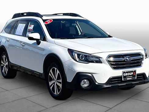 Used 2019 Subaru Outback 2.5i Limited AWD/4WD image 2