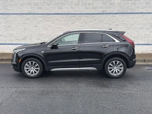 Used 2023 Cadillac XT4 Premium Luxury w/ Cold Weather Package FWD image 4