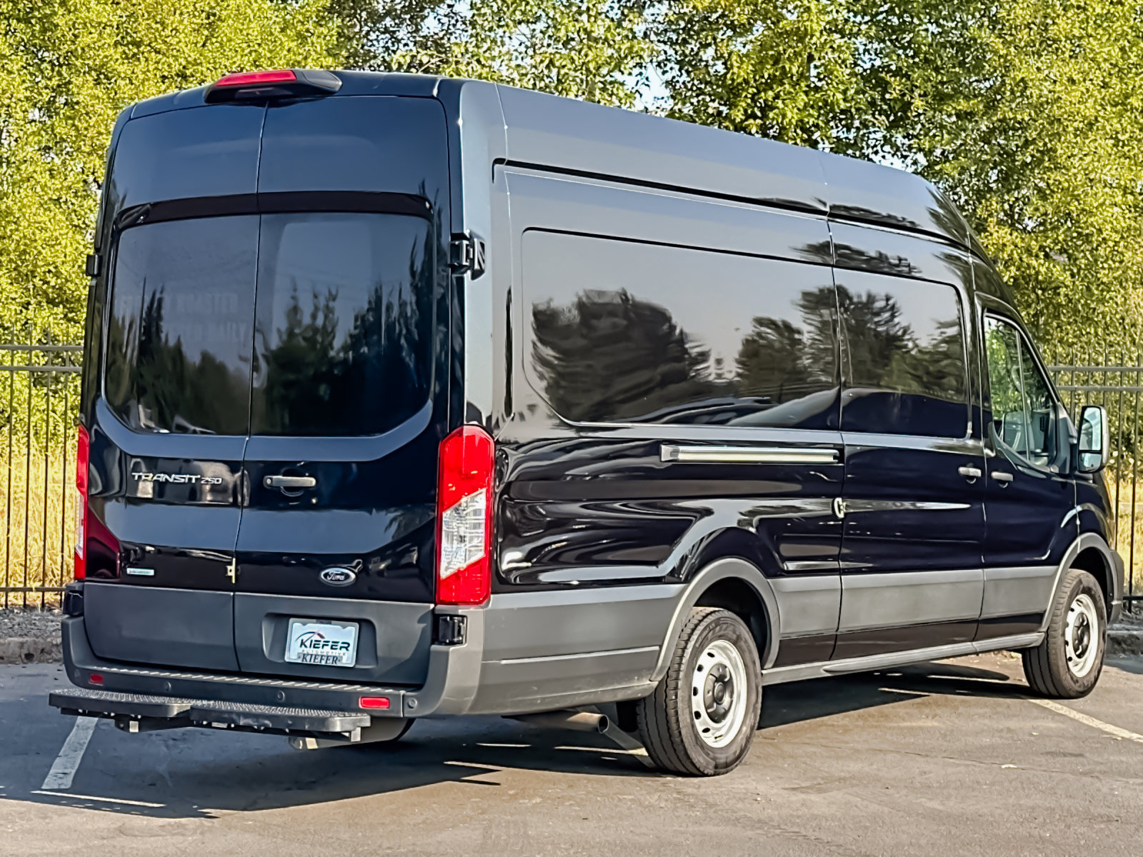 Used 2023 Ford Transit 250 148 High Roof Extended w/ Load Area Protection Package RWD image 4