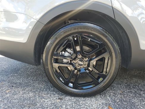 Used 2023 Kia Telluride SX Prestige X-Line image 7