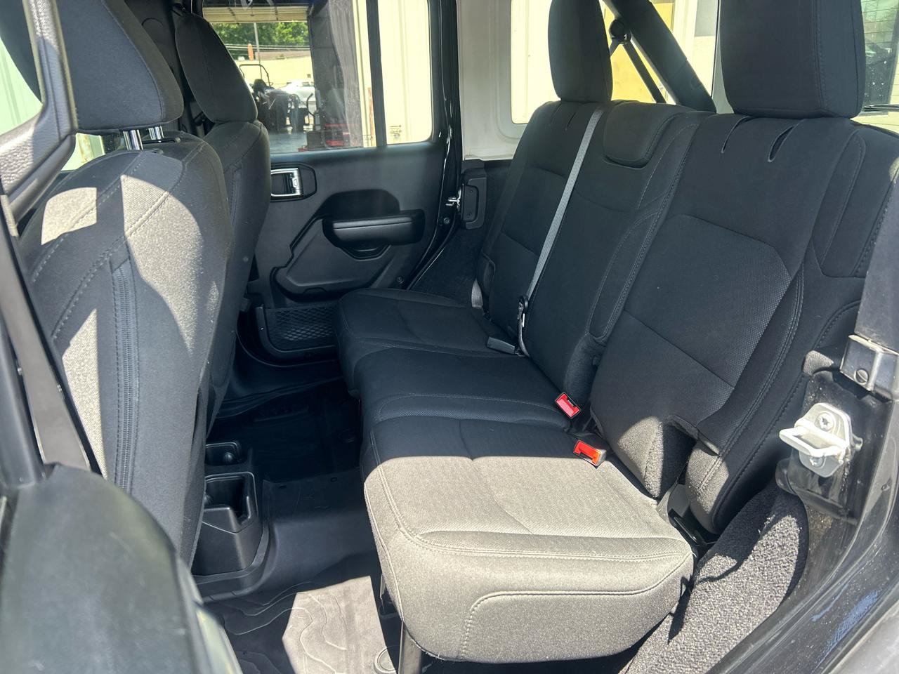 Used 2019 Jeep Wrangler Unlimited Sport S AWD/4WD image 11