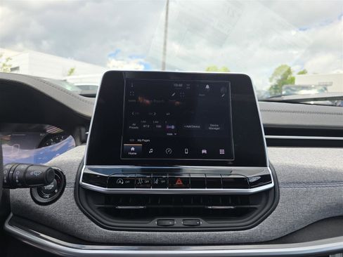 New 2025 Jeep Compass Sport image 29