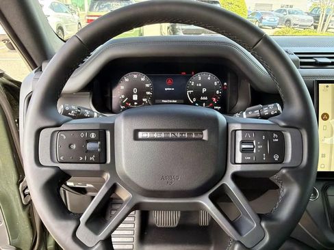 New 2026 Land Rover Defender 110 X-Dynamic SE AWD/4WD image 29