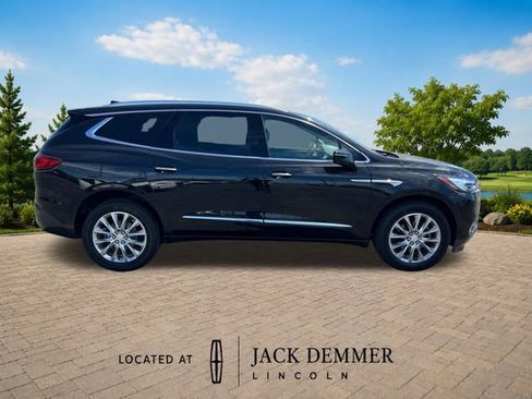 Used 2019 Buick Enclave Premium w/ Experience Buick Package AWD/4WD image 8
