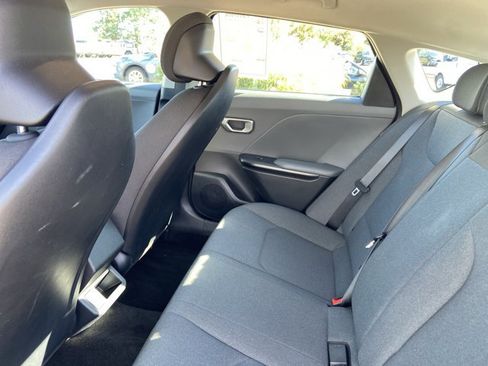 Used 2025 Kia K4 FWD image 17