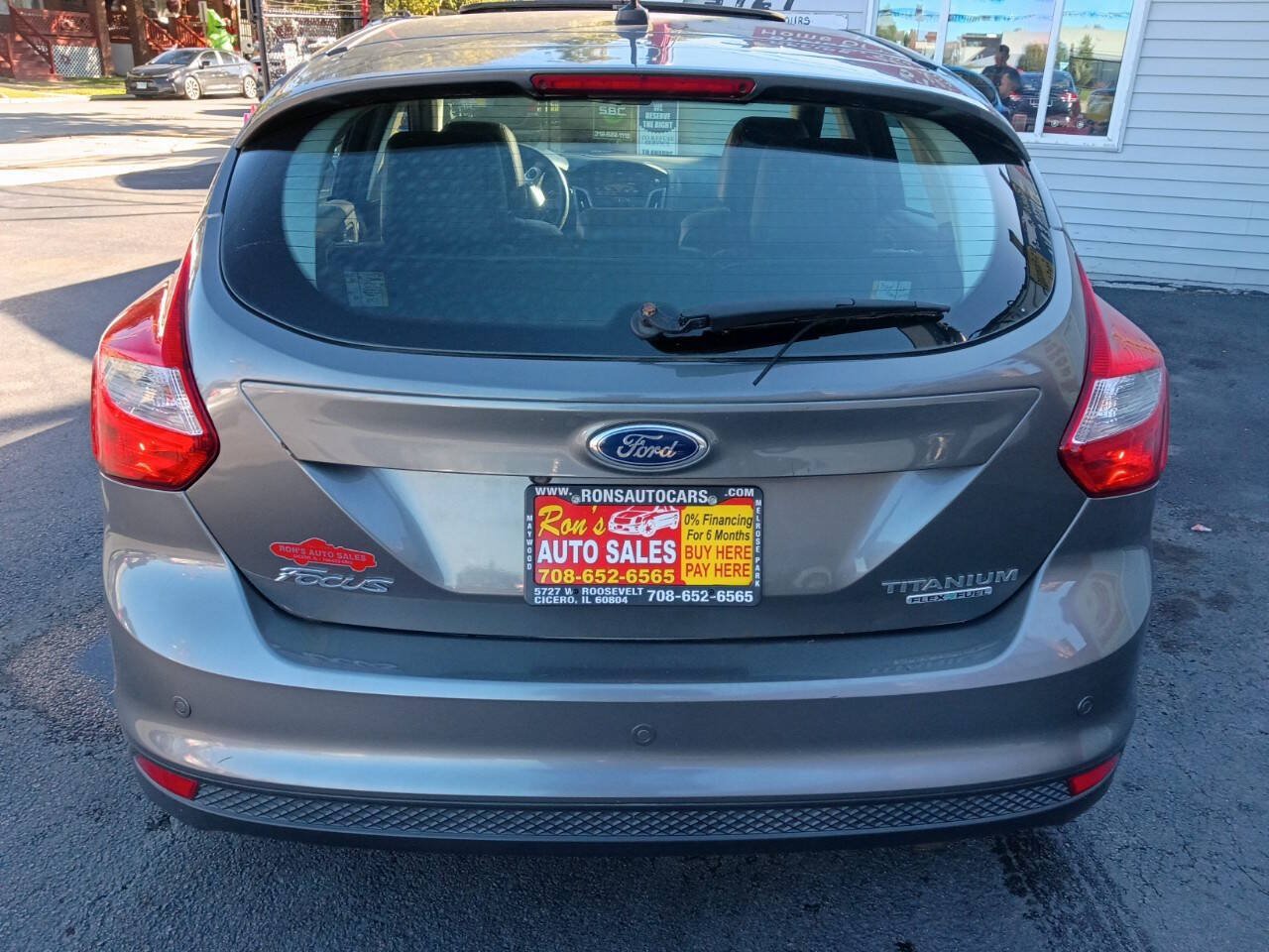 Used 2014 Ford Focus Titanium w/ Luxury Package FWD image 5
