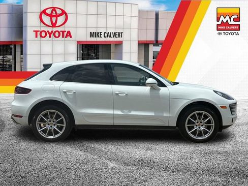 Used 2018 Porsche Macan AWD/4WD image 6