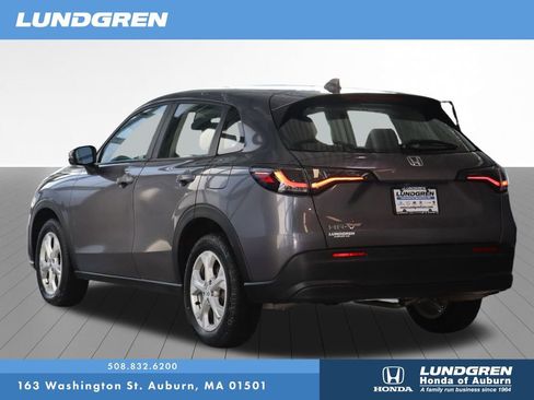 Used 2023 Honda HR-V LX image 3