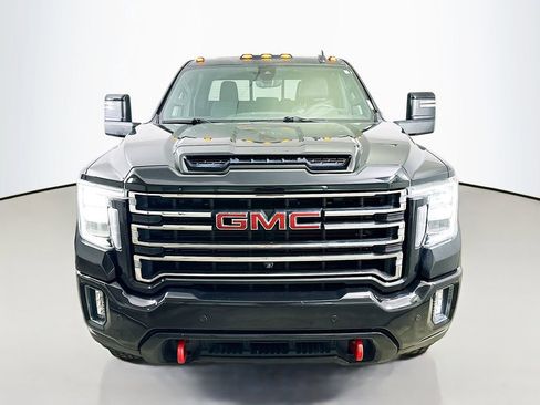 Used 2021 GMC Sierra 2500 AT4 w/ AT4 Premium Plus Package image 2