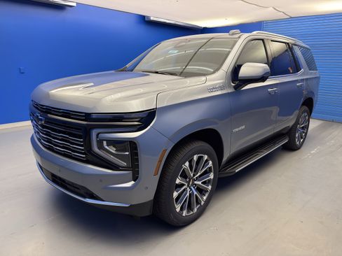 New 2026 Chevrolet Tahoe High Country w/ Sun And Tow Package AWD/4WD image 4