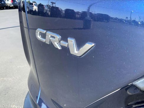 Used 2018 Honda CR-V LX image 9