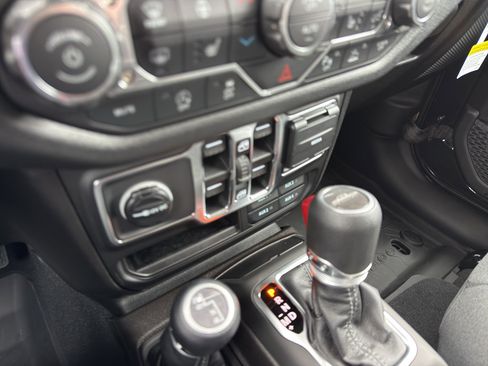 New 2026 Jeep Gladiator Sport AWD/4WD image 20