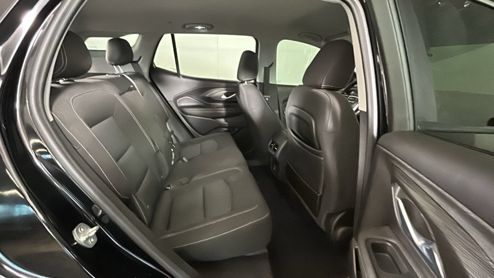 Used 2022 GMC Terrain SLE w/ Driver Convenience Package AWD/4WD image 34