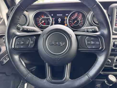 Used 2021 Jeep Wrangler Unlimited Sport image 15