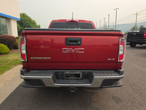 Used 2016 GMC Canyon SLE w/ SLE Convenience Package AWD/4WD image 4